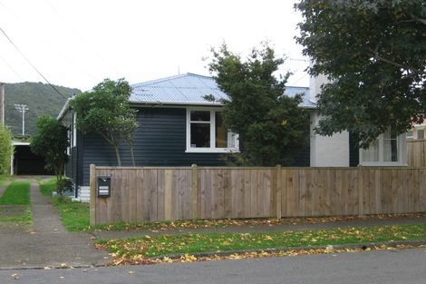 Photo of property in 21 Foster Street, Taita, Lower Hutt, 5011