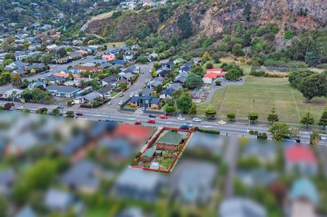 Photo of property in 53 Main Road, Redcliffs, Christchurch, 8081