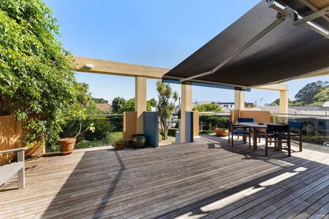 Photo of property in 29 Fulford Street, New Plymouth, 4310