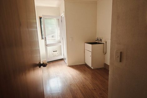 Photo of property in 43 Greenvalley Rise, Glenfield, Auckland, 0629