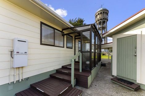 Photo of property in 20 Bastia Avenue, Bastia Hill, Whanganui, 4500