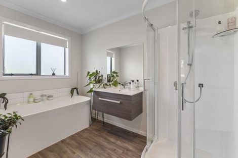 Photo of property in 12 Dow Chung Place, Otaki, 5512