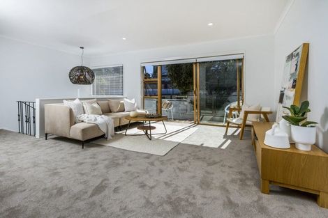 Photo of property in 1/23 Beach Road, Castor Bay, Auckland, 0620