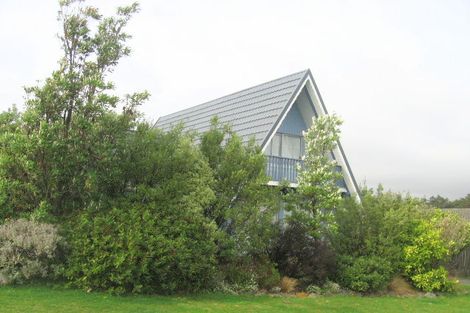 Photo of property in 9 Toporoa View, Ascot Park, Porirua, 5024