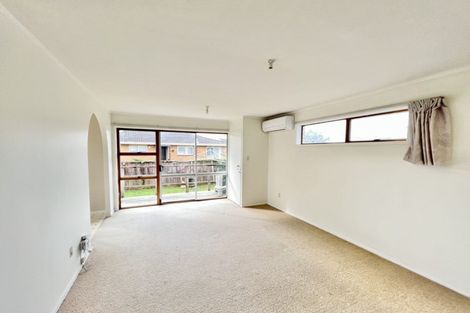 Photo of property in 1/45 Blacklock Avenue, Henderson, Auckland, 0612
