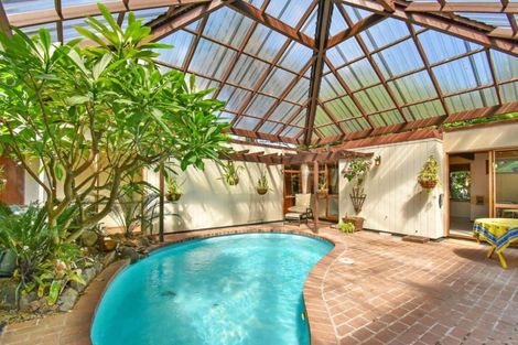 Photo of property in 30 Scenic Drive, Hillpark, Auckland, 2102