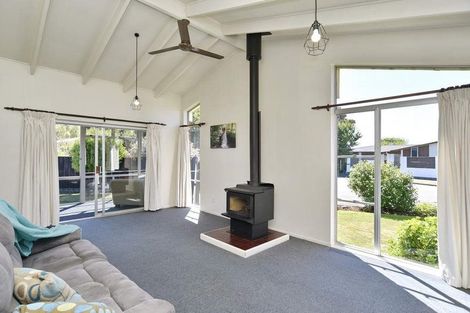 Photo of property in 9 Wallace Place, Rangiora, 7400