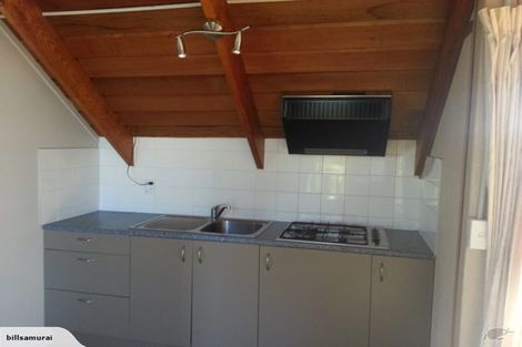 Photo of property in 1/50 Onewa Road, Northcote Point, Auckland, 0627