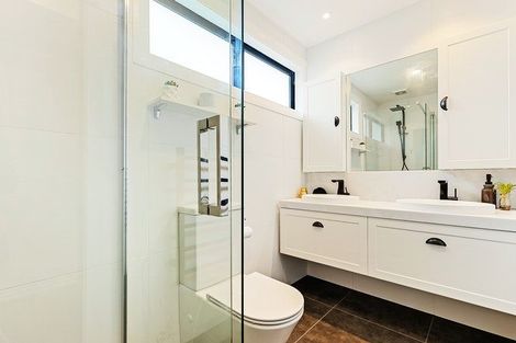 Photo of property in 36 Kahu Road, Fendalton, Christchurch, 8041