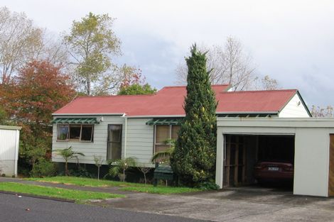 Photo of property in 60 Robbies Road, Shelly Park, Auckland, 2014