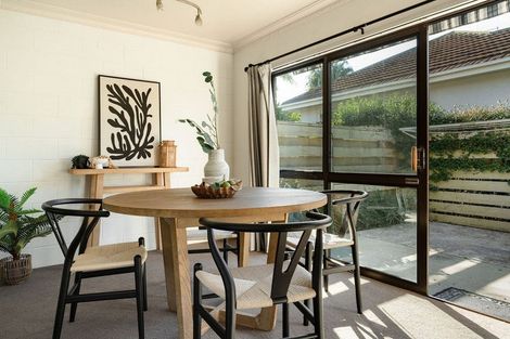 Photo of property in 415 Devonport Road, Tauranga South, Tauranga, 3112