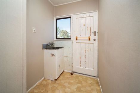 Photo of property in 12 Caplen Street, Hawera, 4610