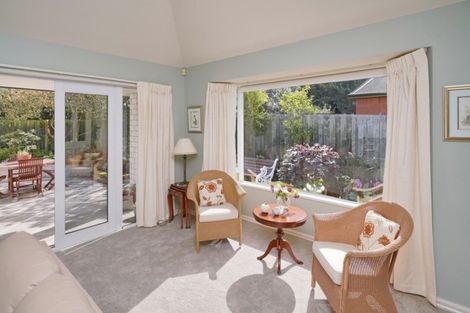 Photo of property in 2/7 Kelson Lane, Ilam, Christchurch, 8041