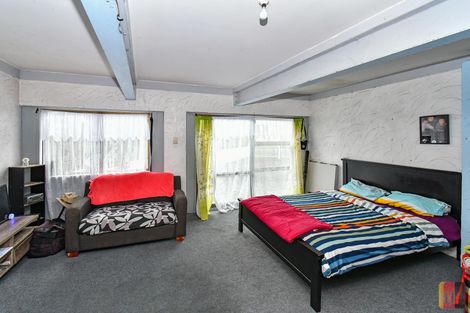 Photo of property in 37 Gainsborough Street, Manurewa, Auckland, 2102