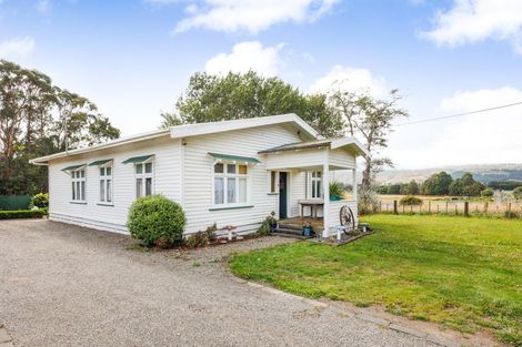 Photo of property in 35 Raukawa Road, Ashhurst, Palmerston North, 4470