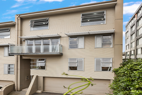 Photo of property in 10/17 Auburn Street, Grafton, Auckland, 1023