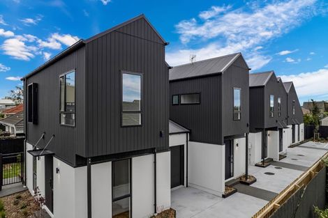 Photo of property in 2/98 Proctor Street, Papanui, Christchurch, 8053