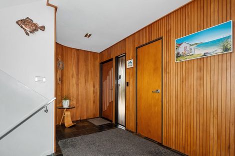 Photo of property in 62 Oceanview Road, Mount Maunganui, 3116