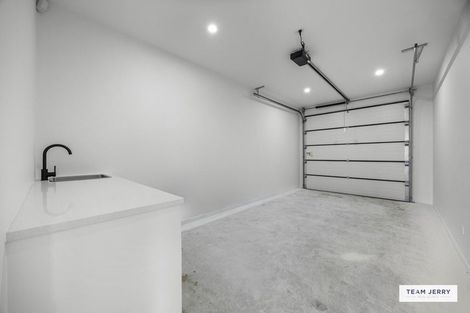Photo of property in 36 Stableford Crescent, Opaheke, 2113
