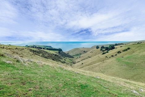 Photo of property in 4 Long Lookout Road, Little Akaloa, 7583