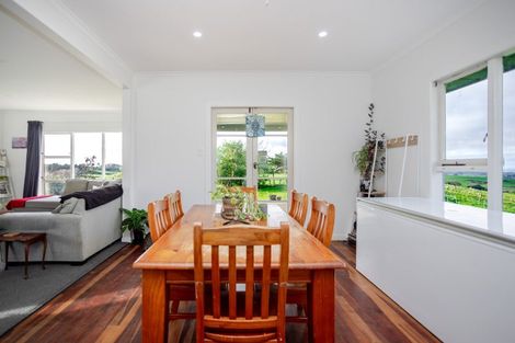 Photo of property in 400 Te Kakapo Valley Road, Dannevirke, 4978
