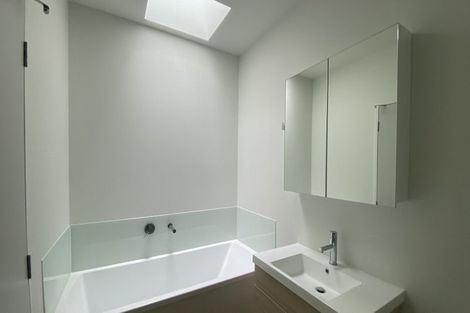 Photo of property in 6/2 Moor Avenue, Te Atatu Peninsula, Auckland, 0610