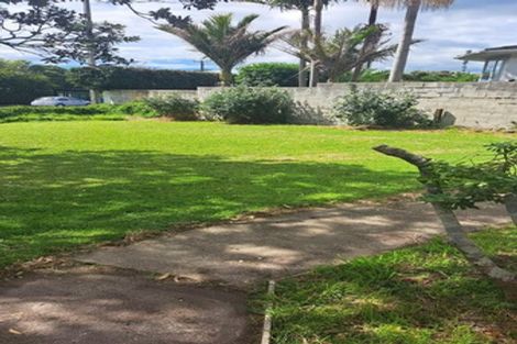 Photo of property in 325 Lake Road, Hauraki, Auckland, 0622