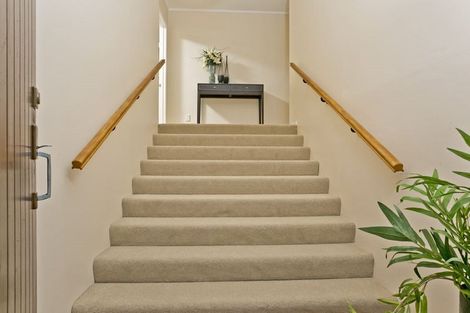 Photo of property in 1 Lynn Road, Bayview, Auckland, 0629