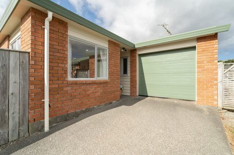 Photo of property in 5 Pohutukawa Grove, Titahi Bay, Porirua, 5022
