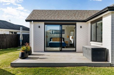 Photo of property in 52 Watkins Road, Cambridge, 3434