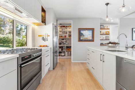 Photo of property in 33 Mervyn Place, Ohauiti, Tauranga, 3112