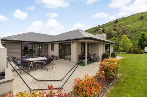 Photo of property in 77 Ferry Hill Drive, Lower Shotover, Queenstown, 9371