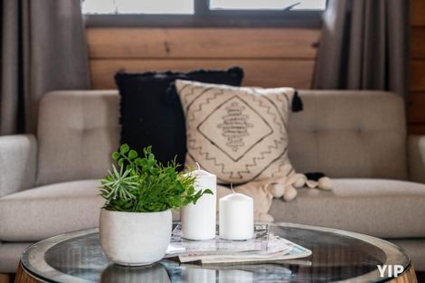 Photo of property in 60 Nalanda Crescent, Broadmeadows, Wellington, 6035