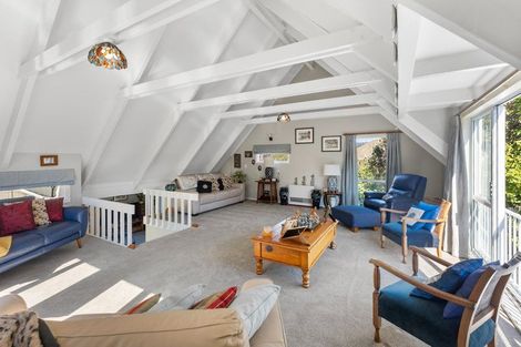 Photo of property in 28 Kakariki Grove, Waikanae, 5036