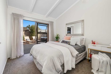 Photo of property in 18 Glengarry Avenue, Manly, Whangaparaoa, 0930