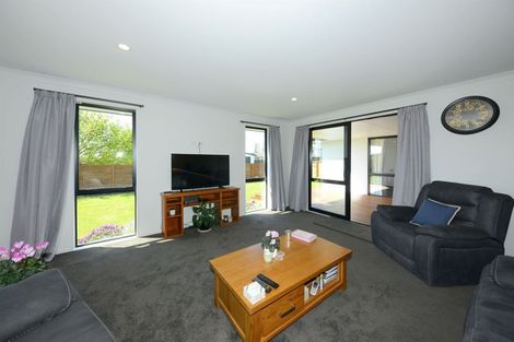 Photo of property in 9 Seaward Street, Pegasus, 7612