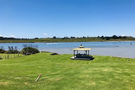 Photo of property in 249 Cove Road, Waipu, 0582