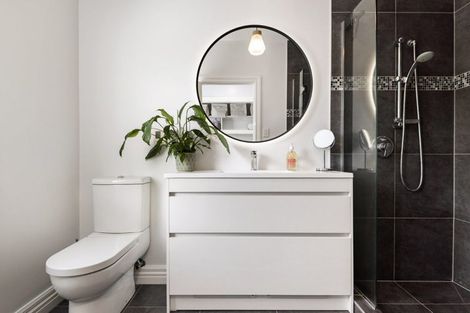 Photo of property in 61 Palmerston Road, Birkenhead, Auckland, 0626