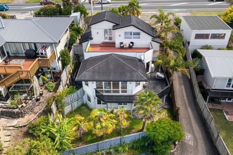 Photo of property in 941 East Coast Road, Torbay, Auckland, 0630
