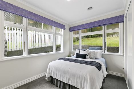 Photo of property in 73 Hungerford Road, Houghton Bay, Wellington, 6023