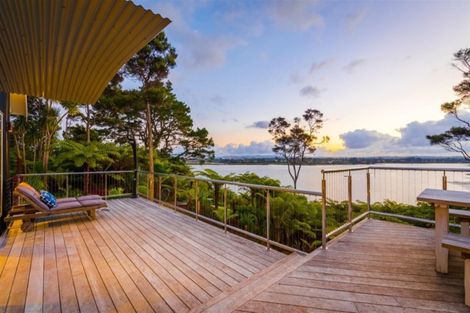 Photo of property in 41 Chatham Avenue, Paremoremo, Auckland, 0632