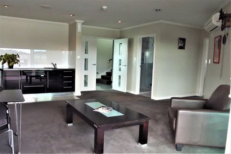 Photo of property in 244a Saint Aubyn Street, New Plymouth, 4310