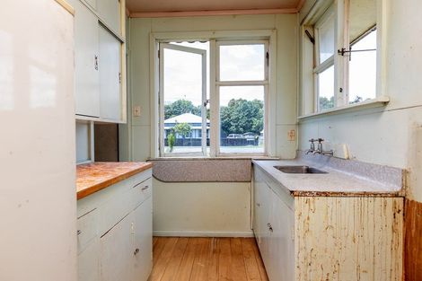 Photo of property in 43 Oxford Street, Lansdowne, Masterton, 5810