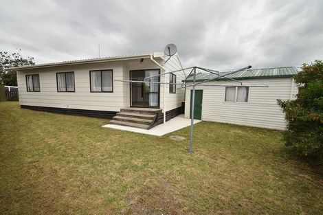 Photo of property in 1/14 Hatherley Place, Clendon Park, Auckland, 2103