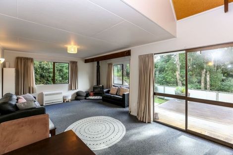 Photo of property in 28b Riversdale Drive, Merrilands, New Plymouth, 4312