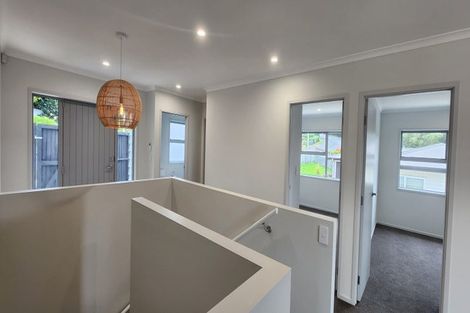 Photo of property in 1 Danden Way, Pukekohe, 2120