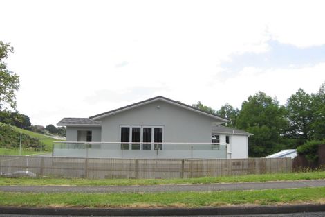 Photo of property in 2 The Glade North, Pukekohe, 2120