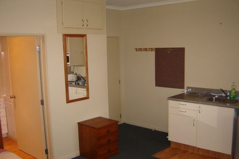 Photo of property in 33 Queen Street, Brighton, Dunedin, 9035