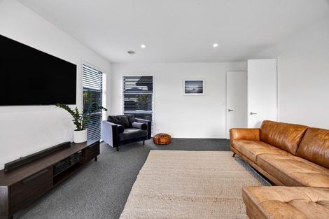 Photo of property in 5 Augusta Grove, Waiwhakaiho, New Plymouth, 4312