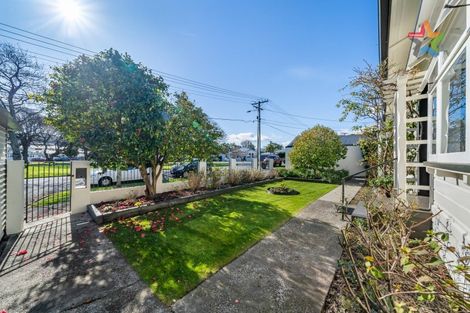 Photo of property in 18 Hautana Square, Woburn, Lower Hutt, 5010